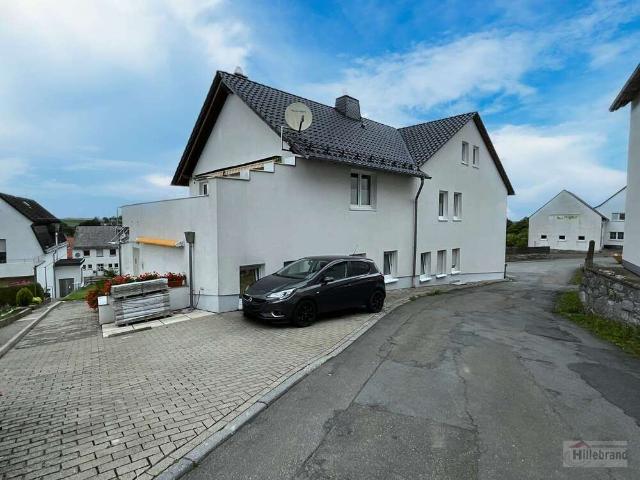 Haus zum Kaufen in Brilon Madfeld 350.000,00 EUR 263 m²