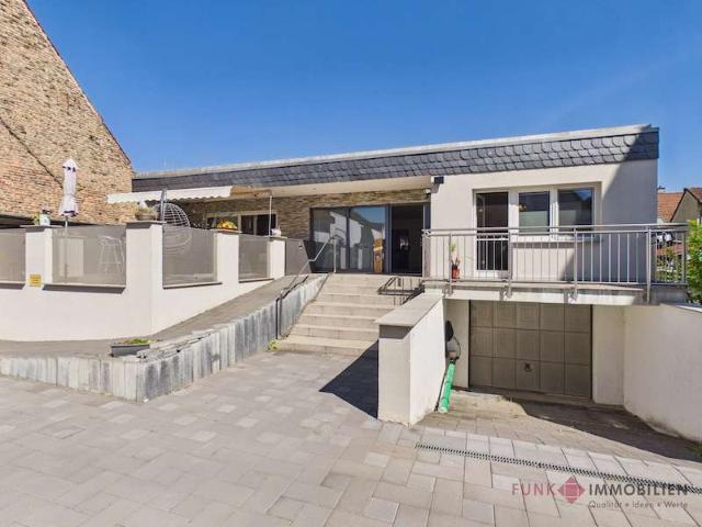 Haus zum Kaufen in Büttelborn Klein Gerau 699.000,00 EUR 198 m²