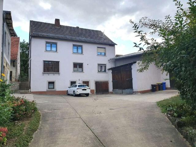 Haus zum Kaufen in Bütthard 460.000,00 EUR 219 m²