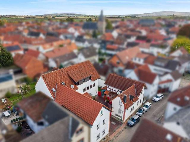 Haus zum Kaufen in Butzbach 649.000,00 EUR 448 m²