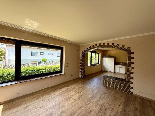 Haus zum Kaufen in Butzbach 774.000,00 EUR 222.34 m²