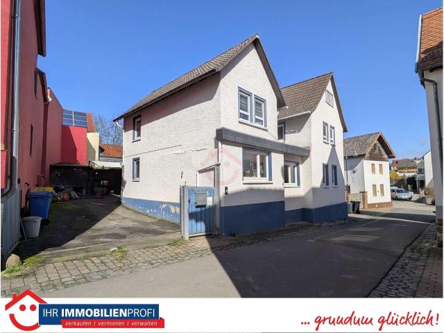 Haus zum Kaufen in Butzbach Nieder Weisel 295.000,00 EUR 219 m²