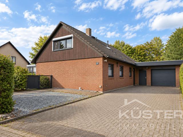 Haus zum Kaufen in Bückeburg 360.000,00 EUR 209 m²