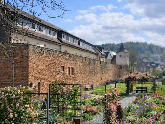 Haus zum Kaufen in Büdingen 1.399.500,00 EUR 414 m²