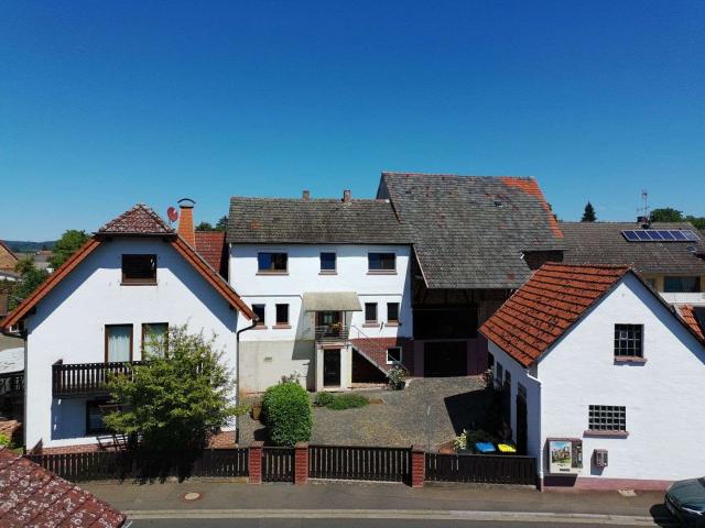 Haus zum Kaufen in Büdingen 649.000,00 EUR 319.7 m²
