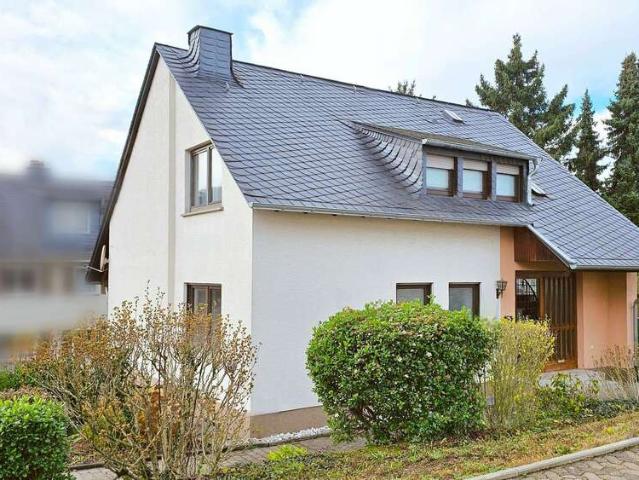 Haus zum Kaufen in Bullay 319.000,00 EUR 123.59 m²