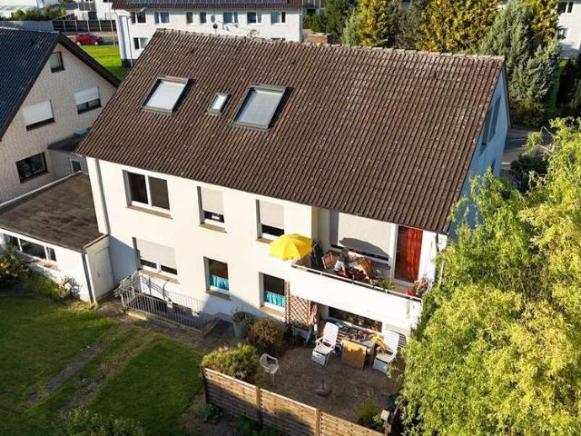Haus zum Kaufen in Bünde 385.000,00 EUR 241.43 m²