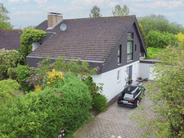 Haus zum Kaufen in Bünde 398.000,00 EUR 220.15 m²