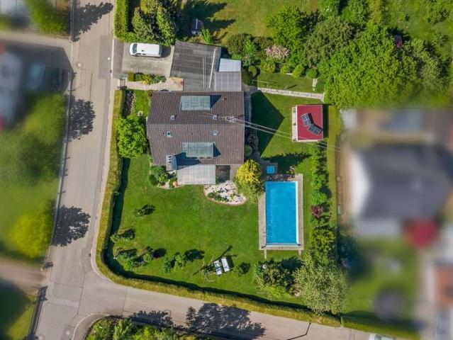 Haus zum Kaufen in Burgau 699.000,00 EUR 213.12 m²
