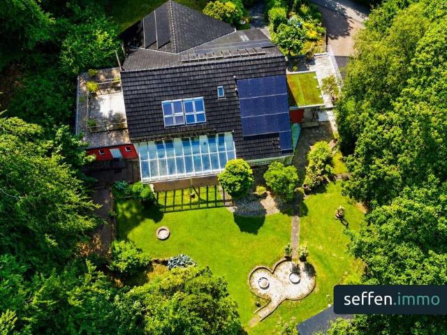 Haus zum Kaufen in Burscheid 879.000,00 EUR 307 m²