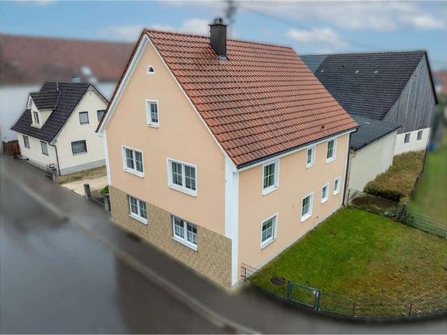 Haus zum Kaufen in Burtenbach 420.000,00 EUR 245 m²