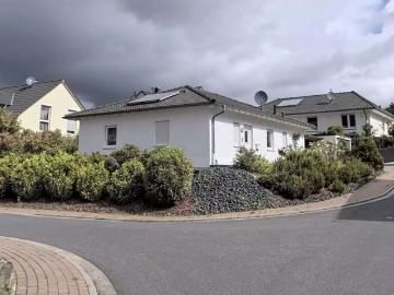 Haus zum Kaufen in Buseck 380.000,00 EUR 90 m²