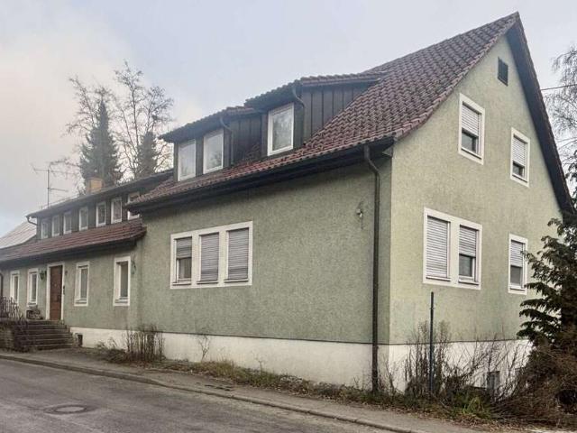 Haus zum Kaufen in Gomadingen 435.000,00 EUR 583 m²