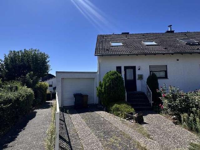 Haus zum Kaufen in Gau Bischofsheim 493.000,00 EUR 110 m²