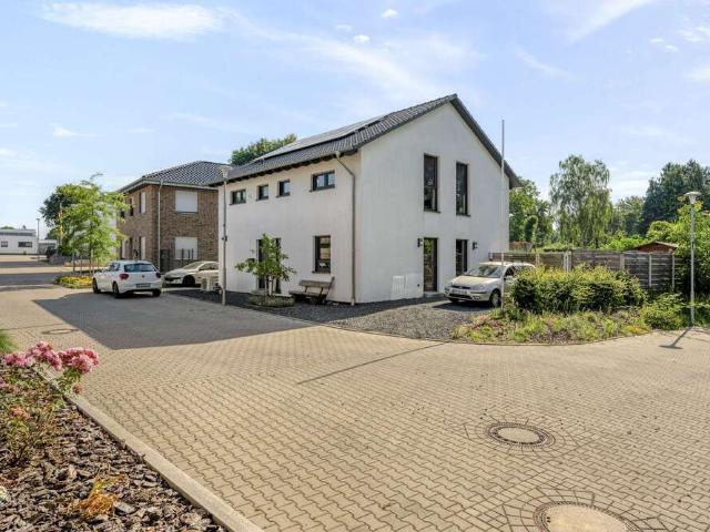 Haus zum Kaufen in Gangelt Schierwaldenrath 415.000,00 EUR 150 m²