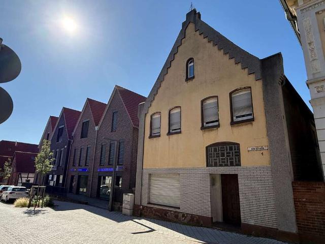 Haus zum Kaufen in Gehrden 330.000,00 EUR 320 m²