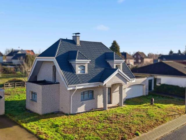 Haus zum Kaufen in Geilenkirchen 399.000,00 EUR 149 m²
