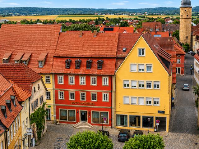 Haus zum Kaufen in Gerolzhofen 595.000,00 EUR 270 m²
