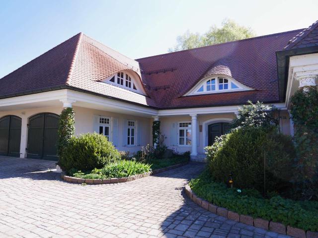 Haus zum Kaufen in Gessertshausen 2.350.000,00 EUR 622 m²