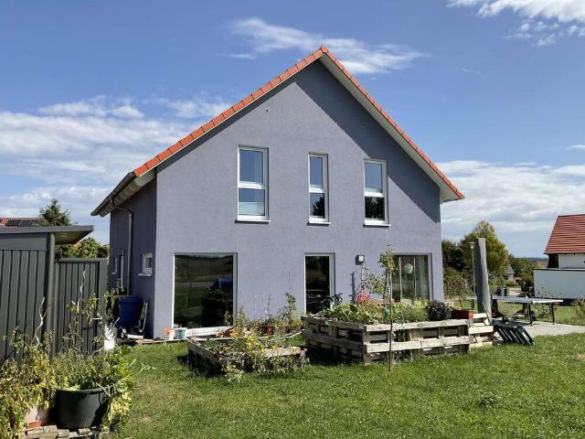 Haus zum Kaufen in Gleichen Sattenhausen 395.000,00 EUR 133 m²