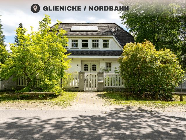 Haus zum Kaufen in GlienickeNordbahn 895.000,00 EUR 191.35 m²