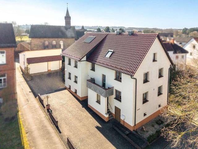 Haus zum Kaufen in Grünberg 459.000,00 EUR 227.2 m²