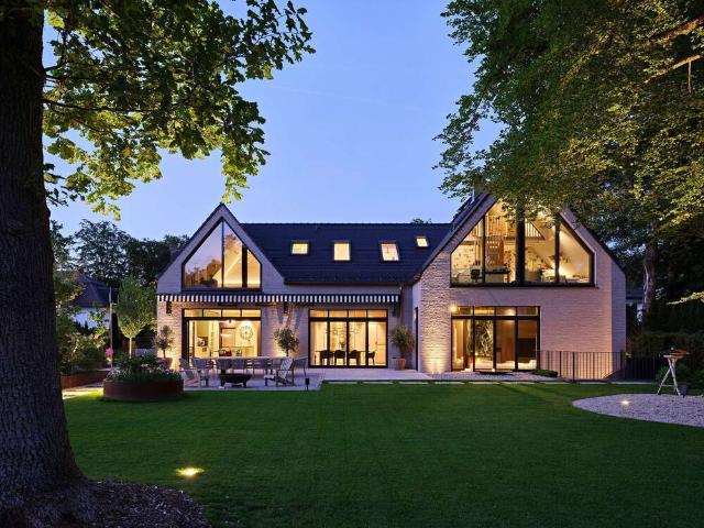 Haus zum Kaufen in Grünwald 17.800.000,00 EUR 620 m²