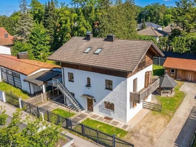 Haus zum Kaufen in Grünwald 1.590.000,00 EUR 205 m²