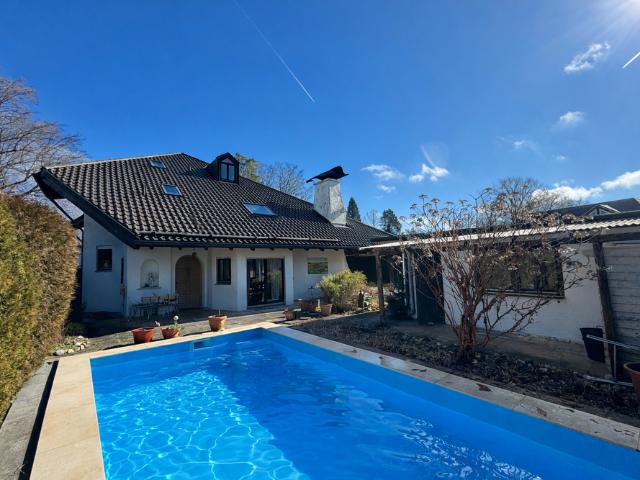 Haus zum Kaufen in Grünwald 2.100.000,00 EUR 230 m²