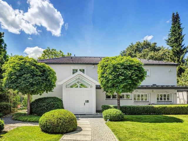 Haus zum Kaufen in Grünwald 4.250.000,00 EUR 470 m²