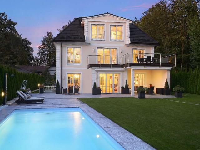 Haus zum Kaufen in Grünwald 6.200.000,00 EUR 450 m²