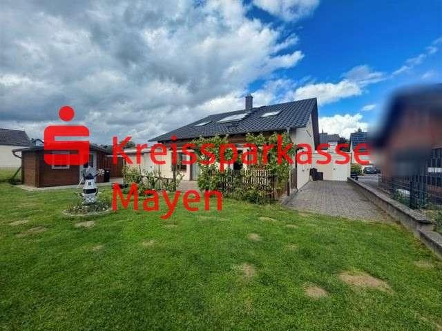 Haus zum Kaufen in Grafschaft 749.000,00 EUR 194.7 m²