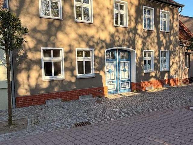 Haus zum Kaufen in Gransee 332.000,00 EUR 230 m²