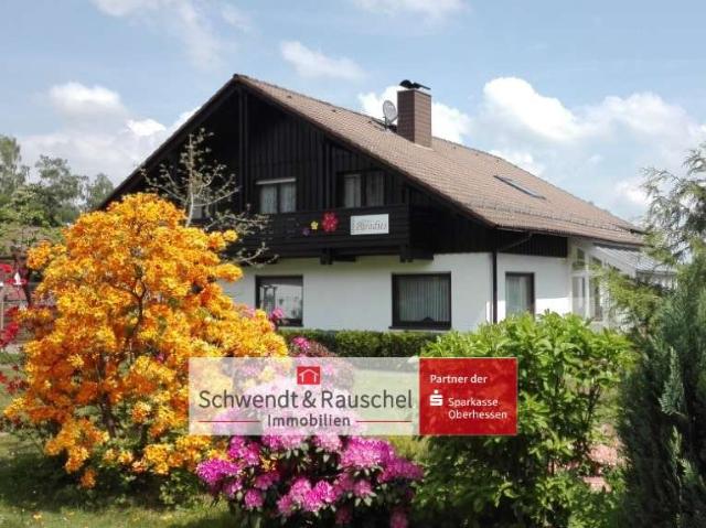 Haus zum Kaufen in Grebenhain 330.000,00 EUR 263 m²