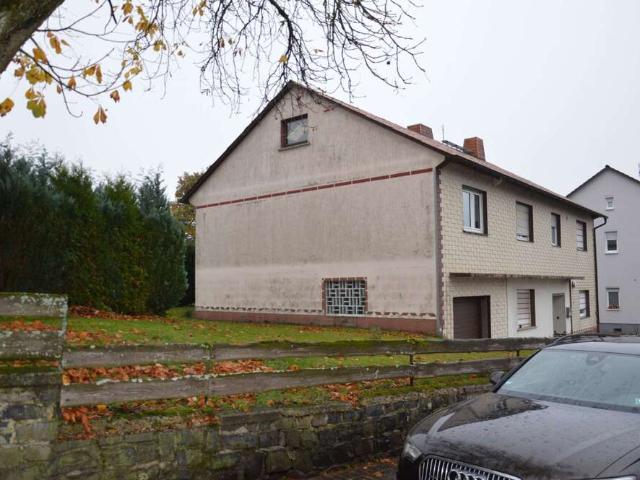 Haus zum Kaufen in Grebenhain Herchenhain 325.000,00 EUR 256 m²