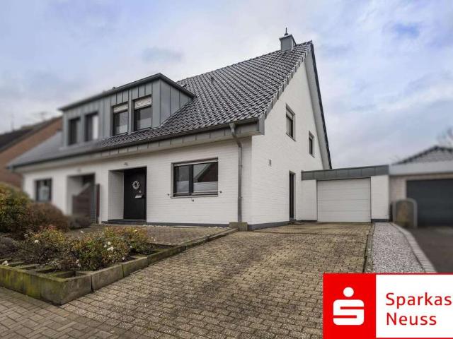 Haus zum Kaufen in Grevenbroich 379.000,00 EUR 124 m²