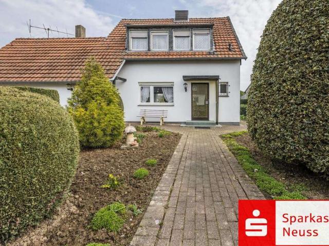 Haus zum Kaufen in Grevenbroich 339.000,00 EUR 133 m²