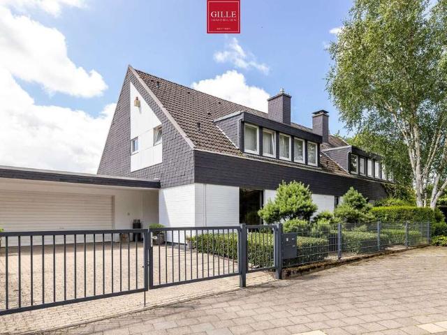 Haus zum Kaufen in Grevenbroich 695.000,00 EUR 214.62 m²