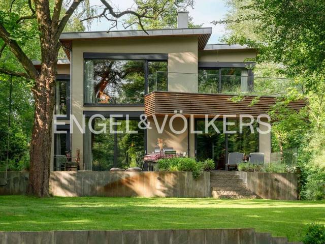 Haus zum Kaufen in Groß Glienicke 3.575.000,00 EUR 273 m²