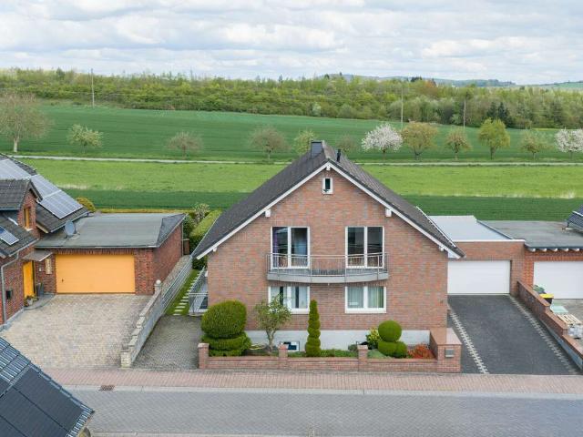 Haus zum Kaufen in Großholbach 480.000,00 EUR 163 m²