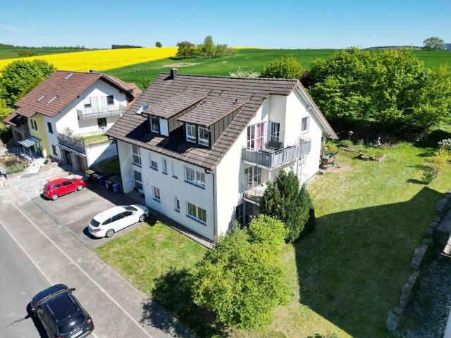 Haus zum Kaufen in Großrinderfeld Gerchsheim 488.000,00 EUR 292 m²
