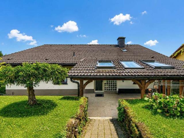 Haus zum Kaufen in Gütenbach 448.000,00 EUR 230 m²