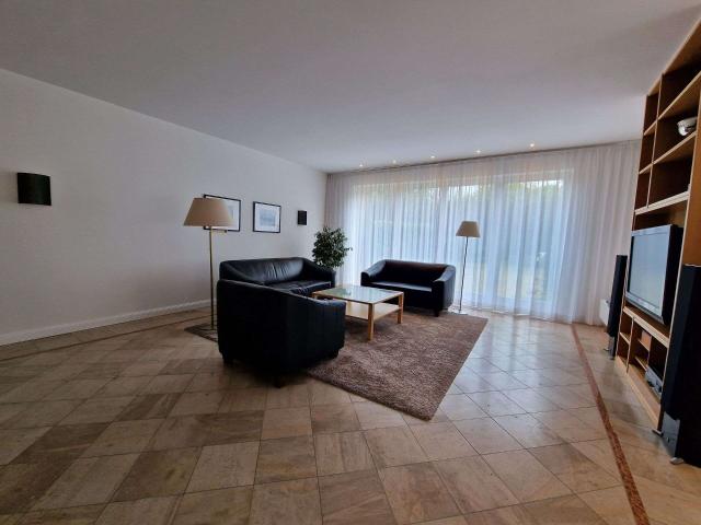 Haus zum Kaufen in Gütersloh 1.500.000,00 EUR 277 m²