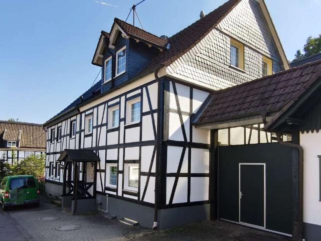 Haus zum Kaufen in Gummersbach 365.000,00 EUR 173 m²