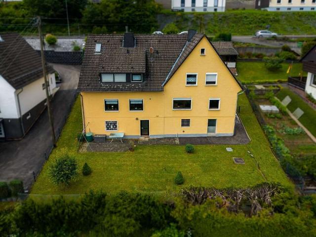 Haus zum Kaufen in Gummersbach 379.000,00 EUR 215 m²