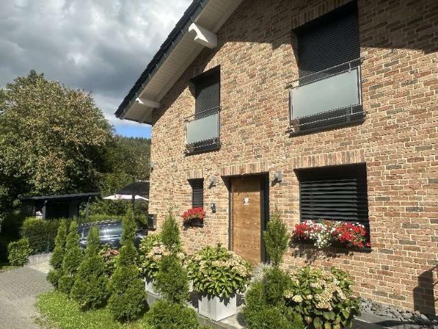 Haus zum Kaufen in Gummersbach 675.000,00 EUR 175 m²