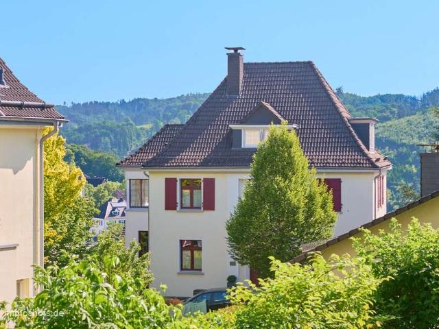 Haus zum Kaufen in Gummersbach 790.000,00 EUR 255 m²