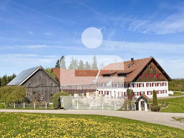 Haus zum Kaufen in Günzach 1.250.000,00 EUR 358 m²