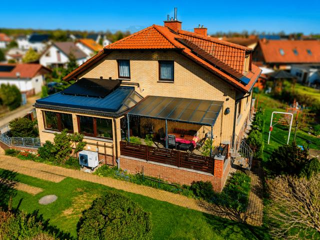 Haus zum Kaufen in Doberschütz 394.500,00 EUR 195 m²