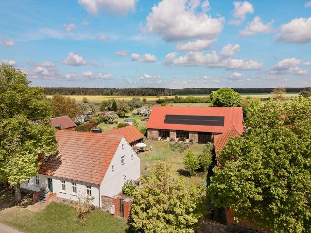 Haus zum Kaufen in Dollgow 1.100.000,00 EUR 250 m²